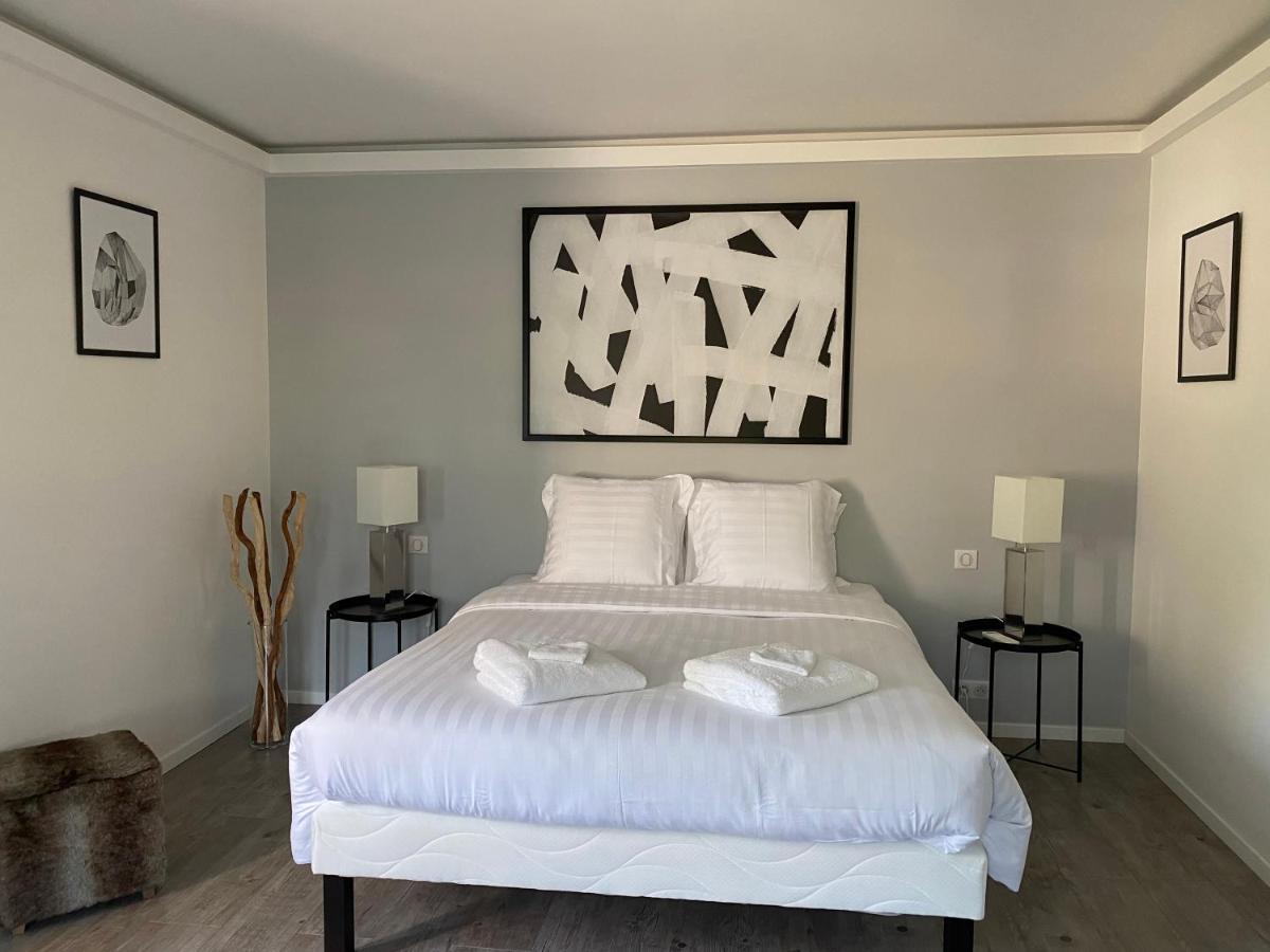 Les Rives Des Habsbourg Aparthotel Ensisheim Exteriör bild