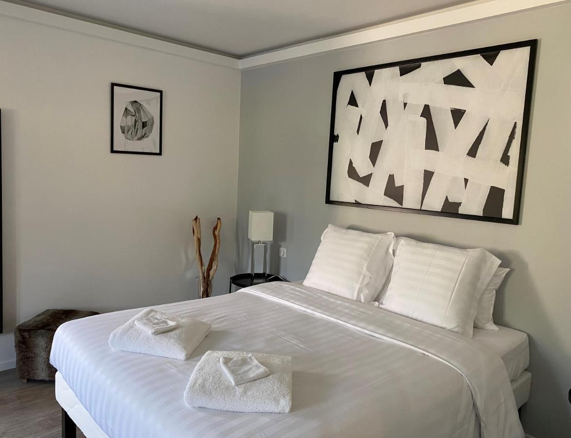 Les Rives Des Habsbourg Aparthotel Ensisheim Exteriör bild