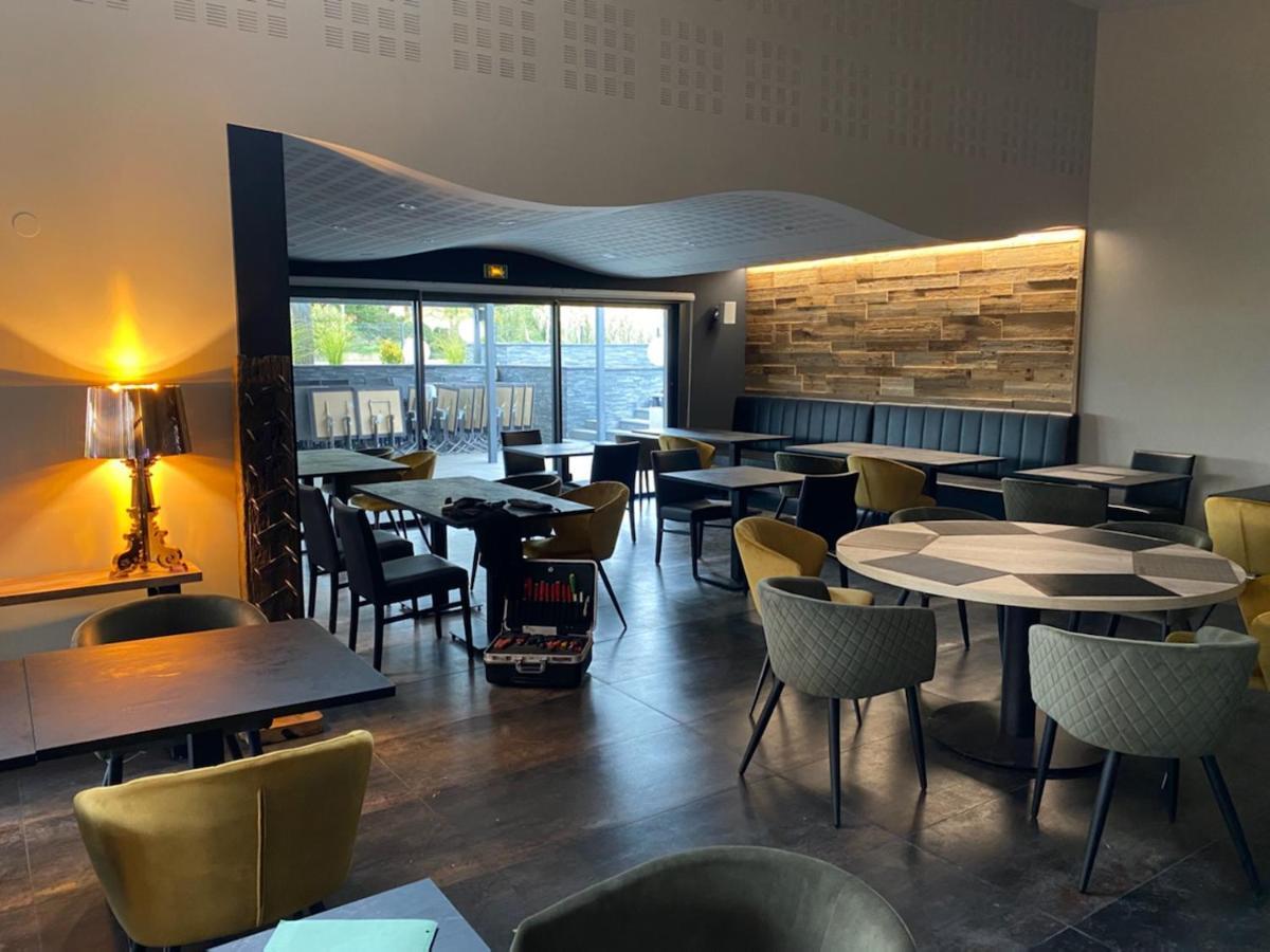 Les Rives Des Habsbourg Aparthotel Ensisheim Exteriör bild
