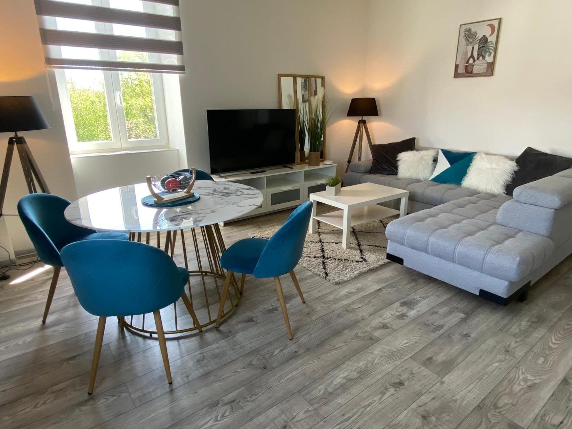Les Rives Des Habsbourg Aparthotel Ensisheim Exteriör bild